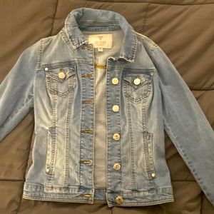 Jean jacket with pockets